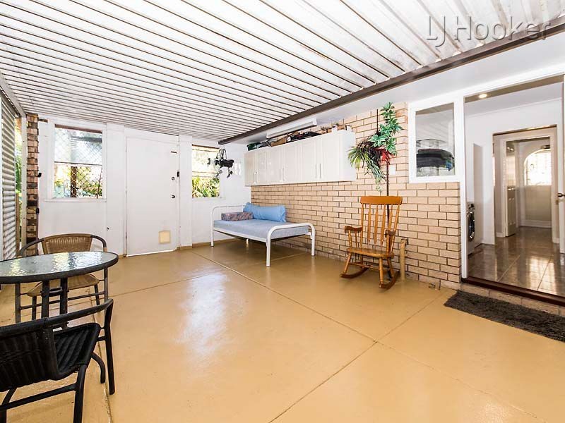 1 Arkwell Avenue, Rockingham WA 6168