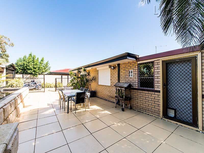 1 Arkwell Avenue, Rockingham WA 6168