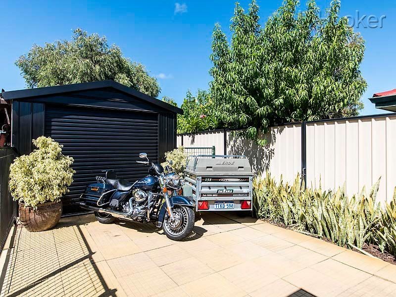 1 Arkwell Avenue, Rockingham WA 6168