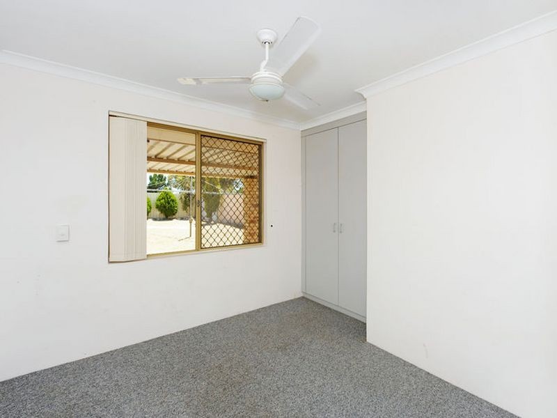 2 St Andrews Loop, Cooloongup WA 6168