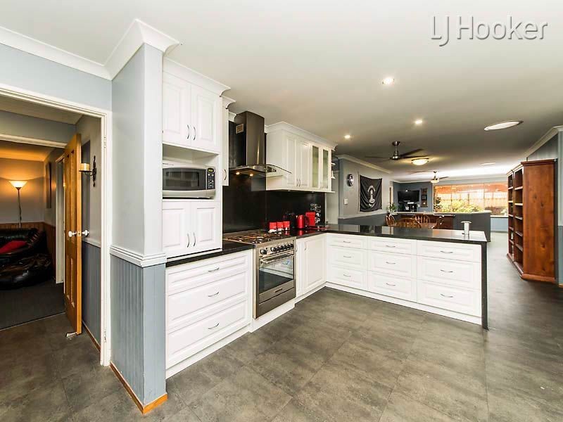 120 Woodbridge Drive, Cooloongup WA 6168