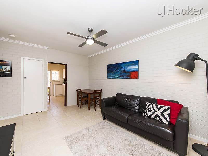 3/8 Houston Street, Rockingham WA 6168