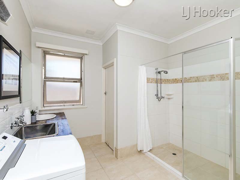 3/8 Houston Street, Rockingham WA 6168