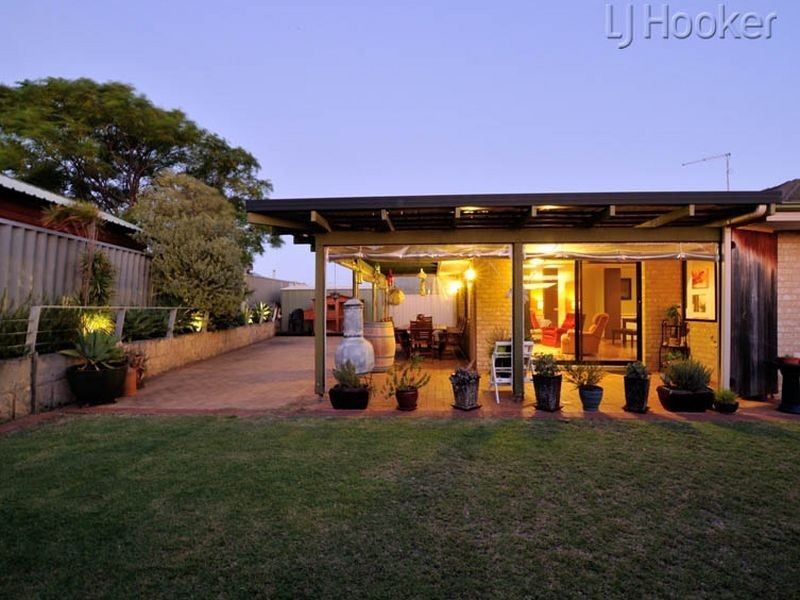 32 Grand Ocean Boulevard, Port Kennedy WA 6172