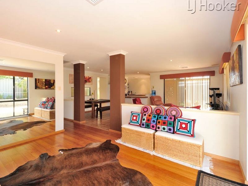 32 Grand Ocean Boulevard, Port Kennedy WA 6172