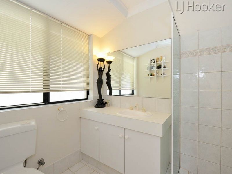 32 Grand Ocean Boulevard, Port Kennedy WA 6172