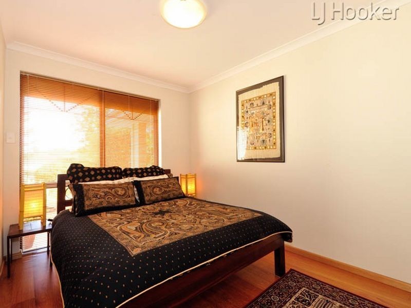 32 Grand Ocean Boulevard, Port Kennedy WA 6172