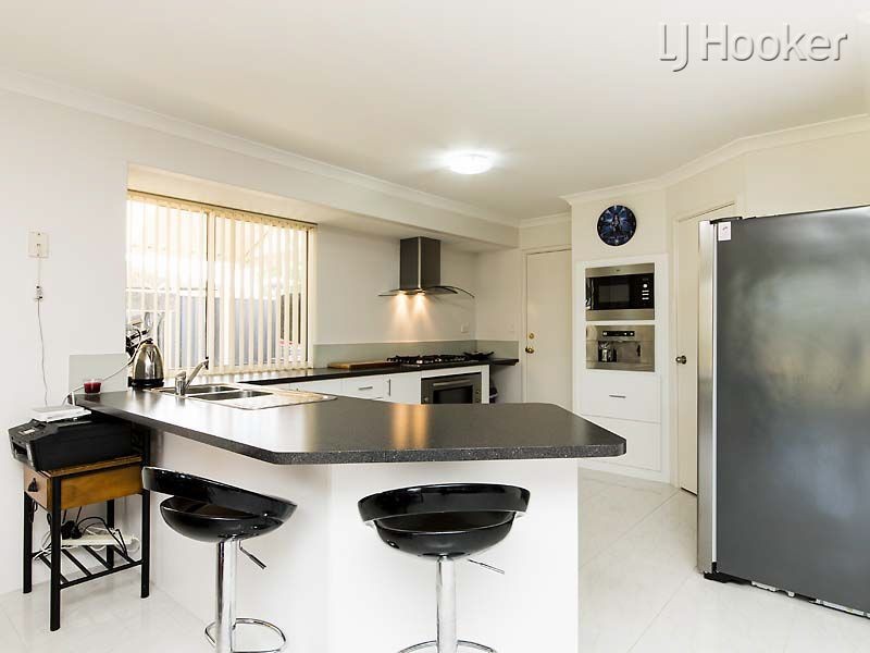 90 La Spezia Drive, Secret Harbour WA 6173