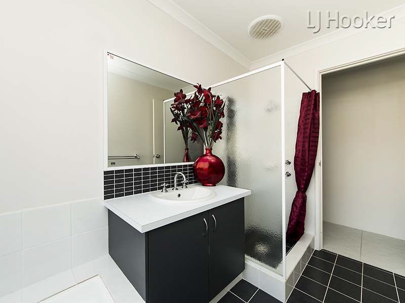 90 La Spezia Drive, Secret Harbour WA 6173