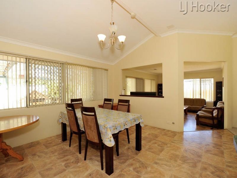 26 Jaywick Close, Safety Bay WA 6169