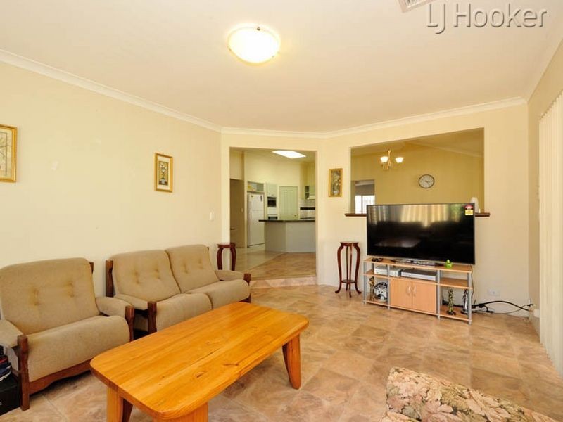 26 Jaywick Close, Safety Bay WA 6169