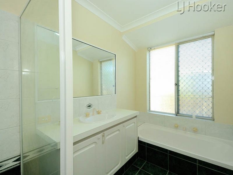 26 Jaywick Close, Safety Bay WA 6169