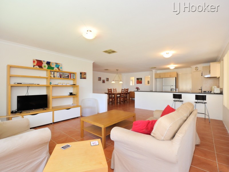 15 Oleander Avenue, Shoalwater WA 6169