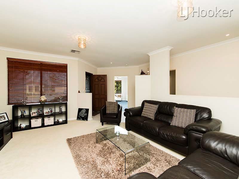 8 Latiano Green, Secret Harbour WA 6173