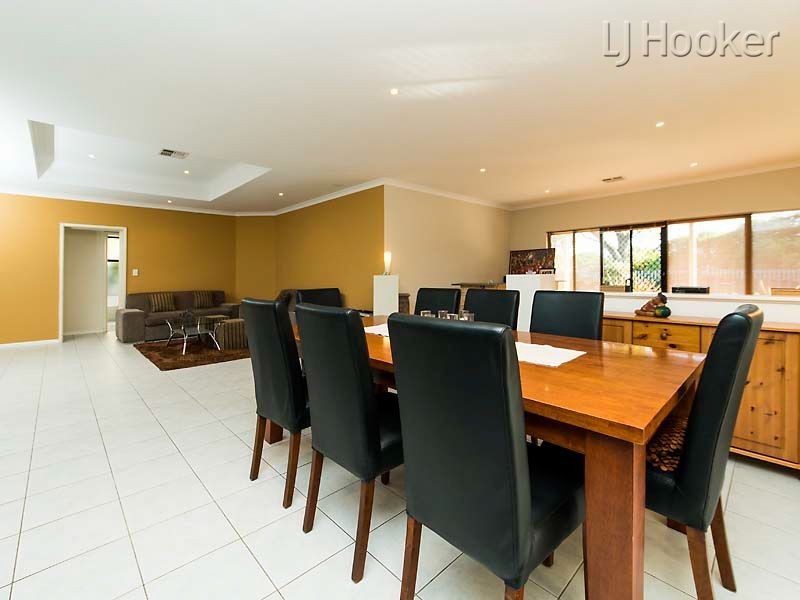 8 Latiano Green, Secret Harbour WA 6173