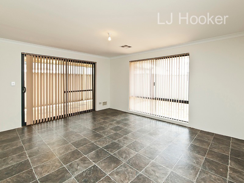 73 Hawker Street, Shoalwater WA 6169
