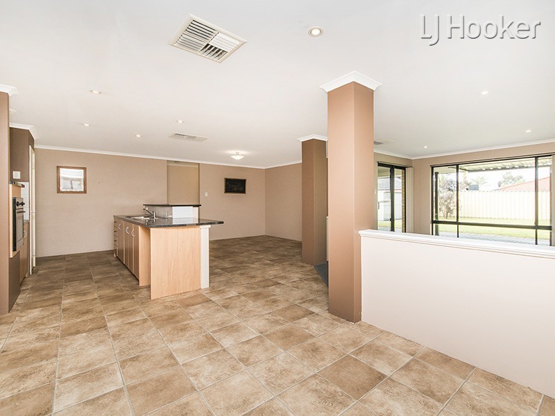 6 Yelka Way, Bertram WA 6167