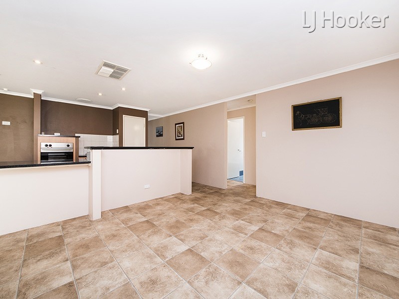 6 Yelka Way, Bertram WA 6167