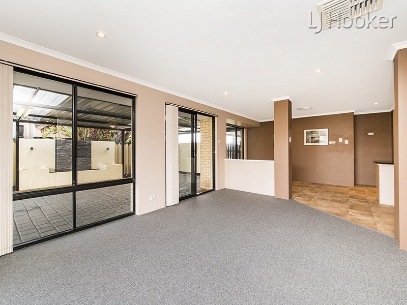 6 Yelka Way, Bertram WA 6167