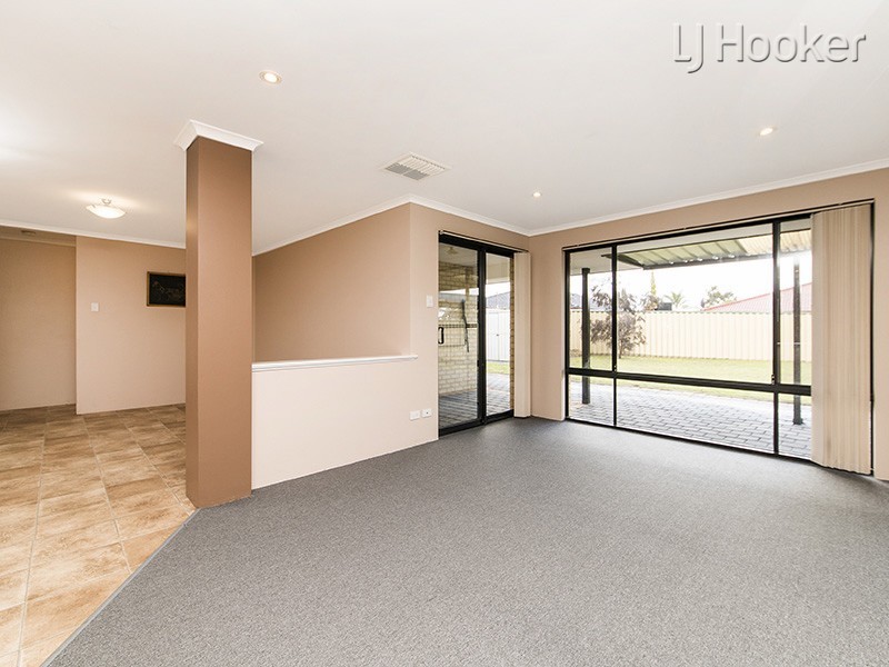 6 Yelka Way, Bertram WA 6167