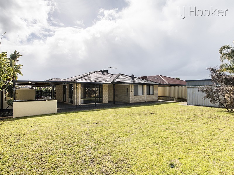 6 Yelka Way, Bertram WA 6167