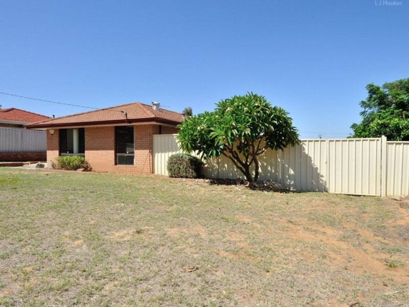 3 Berrett Place, Parmelia WA 6167