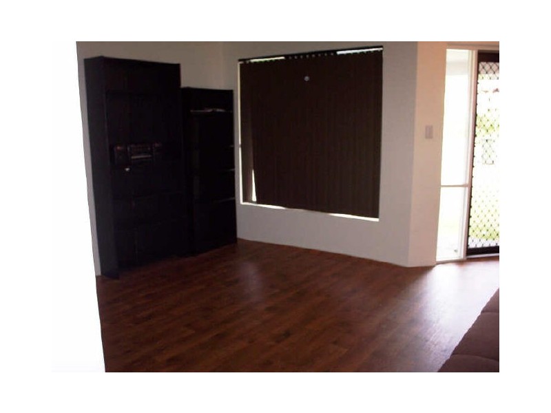 111 Warner Road, Parmelia WA 6167