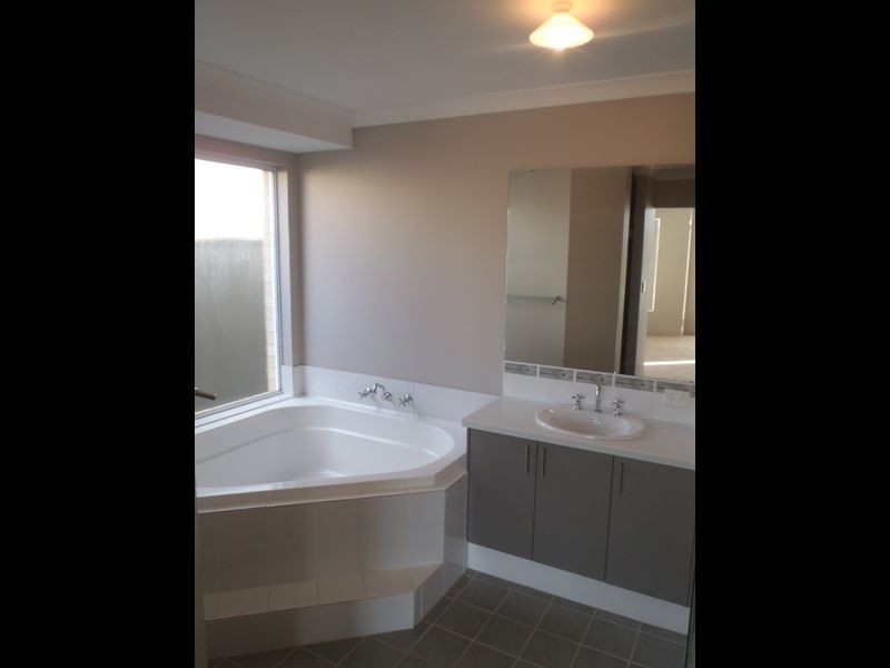 11 Galena Brace, Baldivis WA 6171