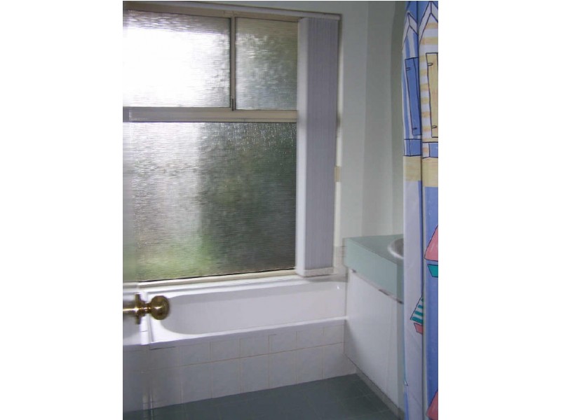 8 Middleton Place, Waikiki WA 6169