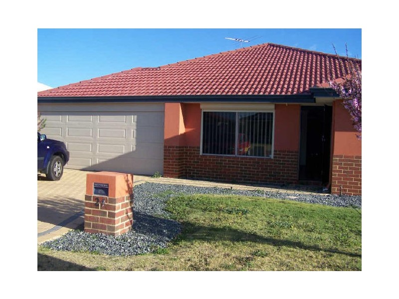 24 Bopeechee Way, Port Kennedy WA 6172