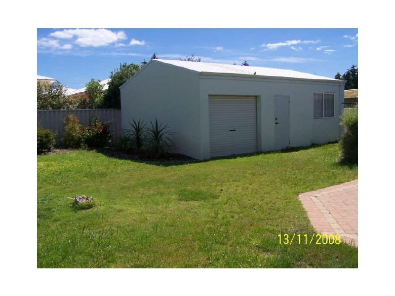 129 Penguin Rd, Safety Bay WA 6169