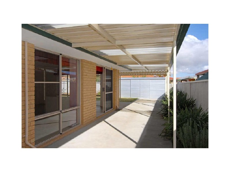 50 Elanora Drive, Cooloongup WA 6168