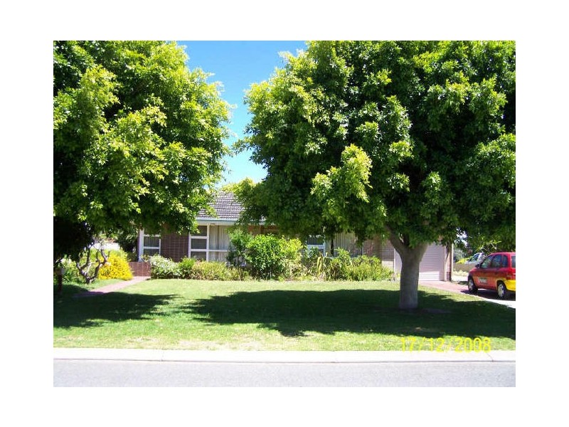 190 Kent St, Rockingham WA 6168