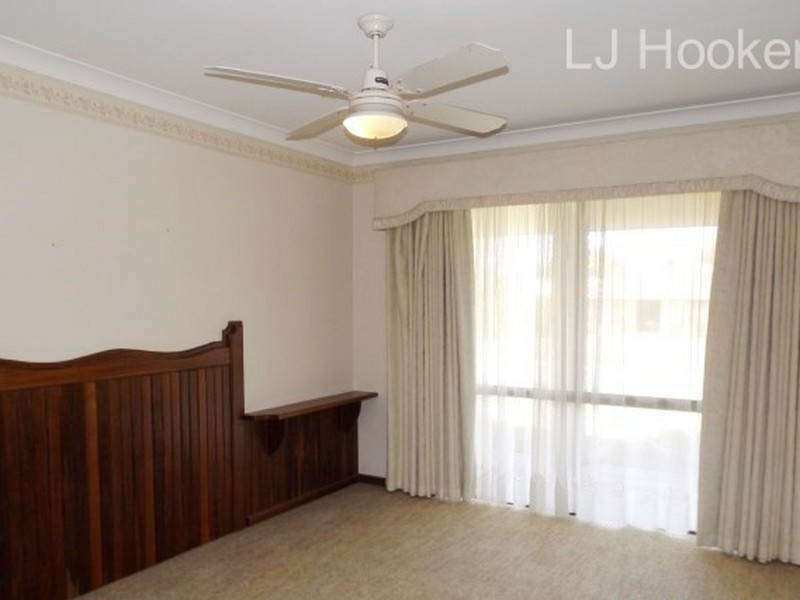 4 Weebo Street, Golden Bay WA 6174