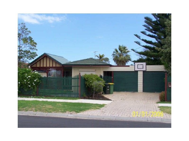 33 Pegasus St, Rockingham WA 6168