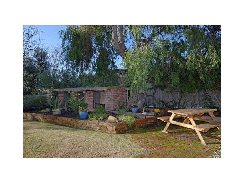 9 Fendam Street, Warnbro WA 6169