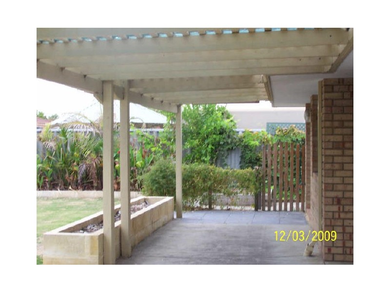 20 Woodbridge Dr, Cooloongup WA 6168