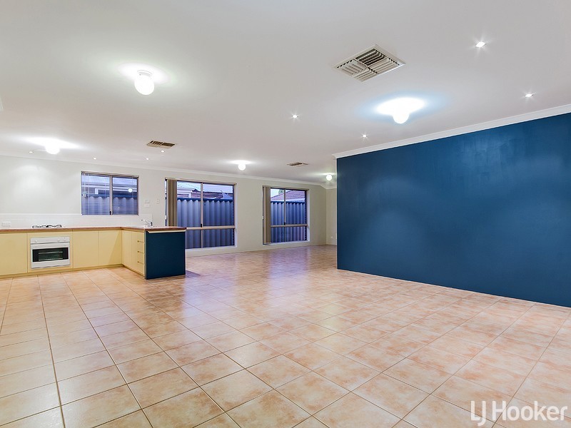 24 Bopeechee Way, Port Kennedy WA 6172