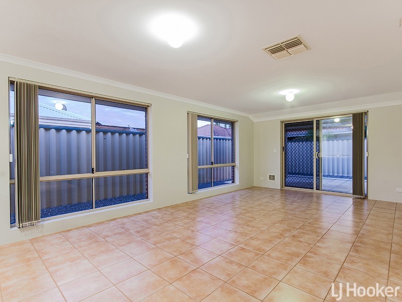 24 Bopeechee Way, Port Kennedy WA 6172
