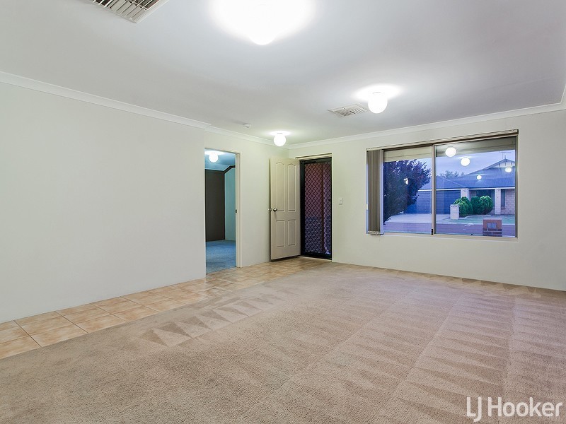 24 Bopeechee Way, Port Kennedy WA 6172