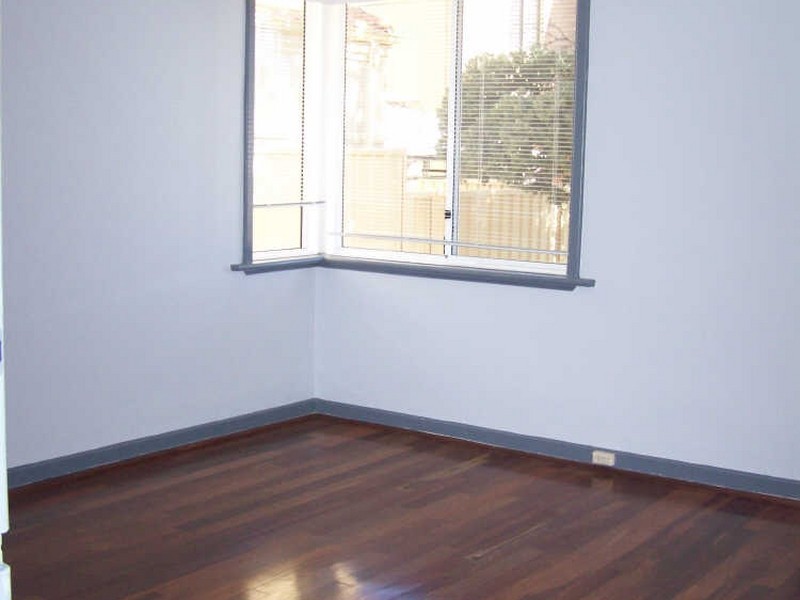 151 Kent Street, Rockingham WA 6168