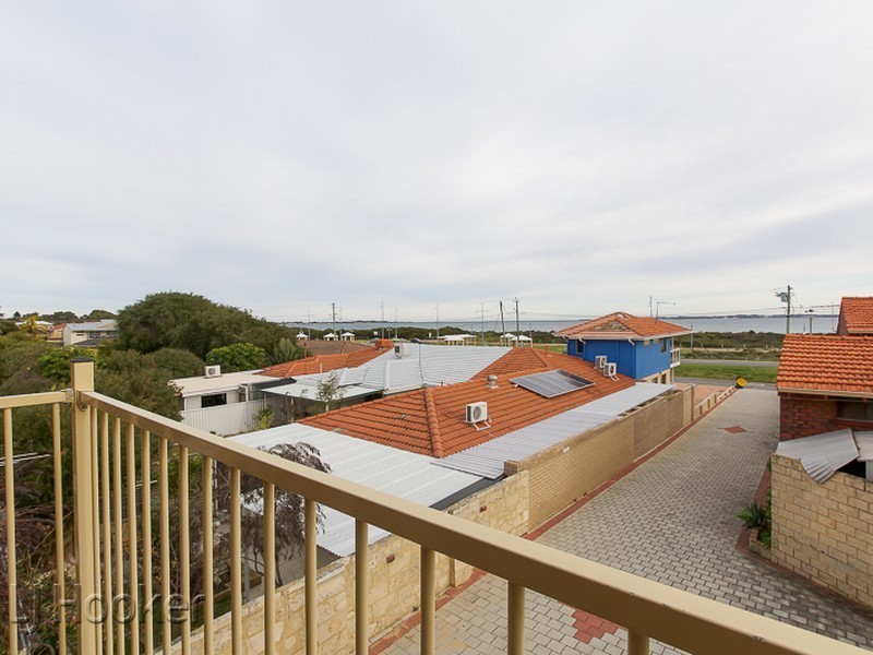 89A Rockingham Beach Road, Rockingham WA 6168