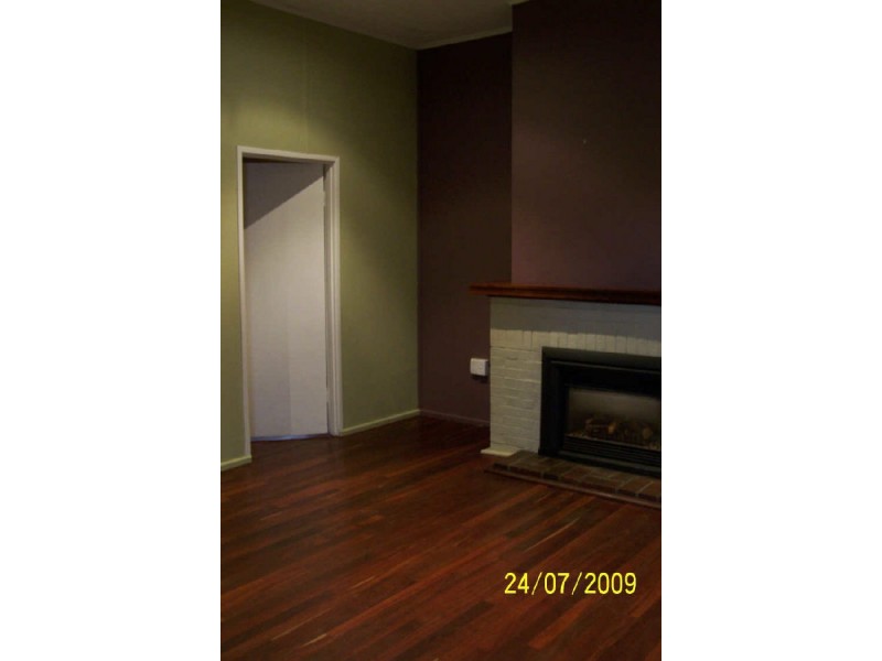 18 William Street, Rockingham WA 6168