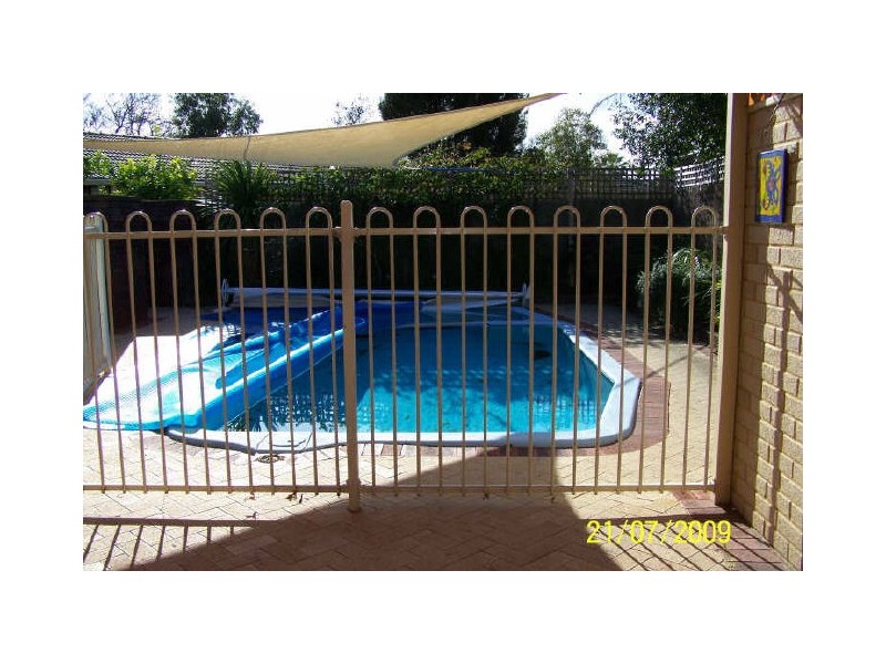 77 Council Avenue, Rockingham WA 6168