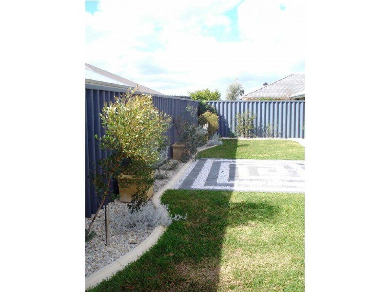26 Corymbia Green, Baldivis WA 6171