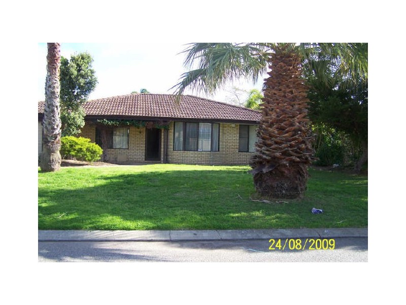 42 Minigwal Loop, Waikiki WA 6169