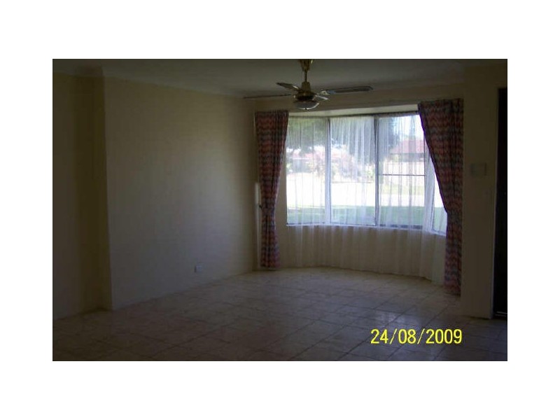 42 Minigwal Loop, Waikiki WA 6169