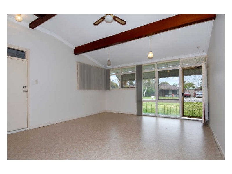 11 Malbeling Close, Hillman WA 6168
