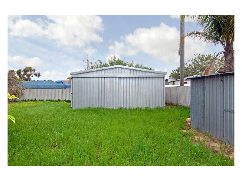 11 Malbeling Close, Hillman WA 6168