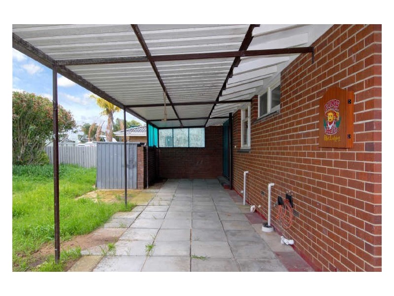11 Malbeling Close, Hillman WA 6168